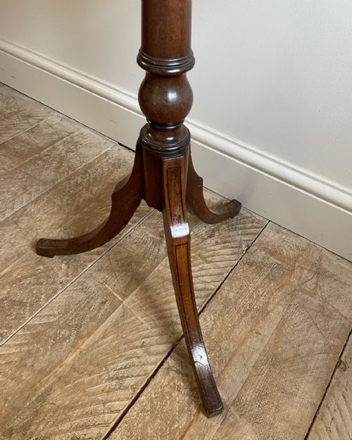ELEGANT GEORGIAN MAHOGANY READING TABLE - ADDITIONAL PHOTO 8