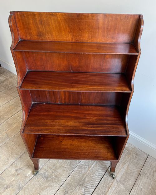 FINE QUALITY REGENCY MAHOGANY WATERFALL BOOKCASE - ADDITIONAL PHOTO 2