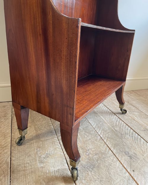 FINE QUALITY REGENCY MAHOGANY WATERFALL BOOKCASE - ADDITIONAL PHOTO 5