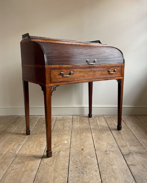 fine quality georgian mahogany roll top desk - CATEGORY: ANTIQUE DESKS - DATED GEORGIAN