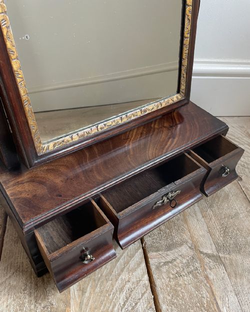 EARLY GEORGIAN MAHOGANY TOILET MIRROR - ADDITIONAL PHOTO 6