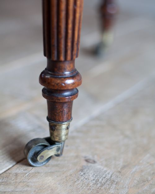FINE QUALITY GEORGIAN SIDE TABLE IN THE MANNER OF GILLOWS - ADDITIONAL PHOTO 4