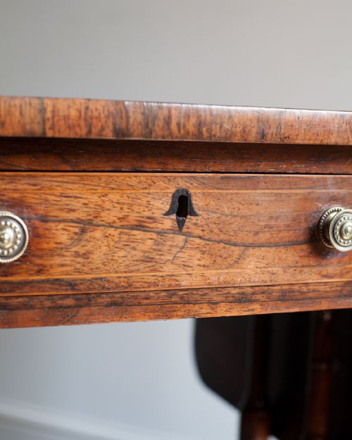 LOVELY QUALITY REGENCY ROSEWOOD SOFA TABLE - ADDITIONAL PHOTO 4