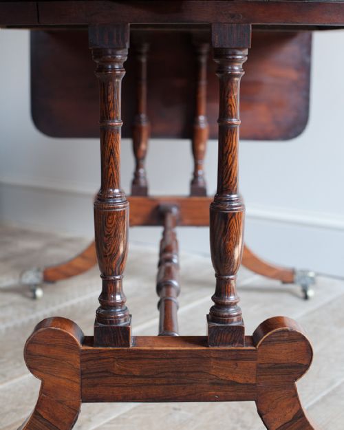 LOVELY QUALITY REGENCY ROSEWOOD SOFA TABLE - ADDITIONAL PHOTO 5