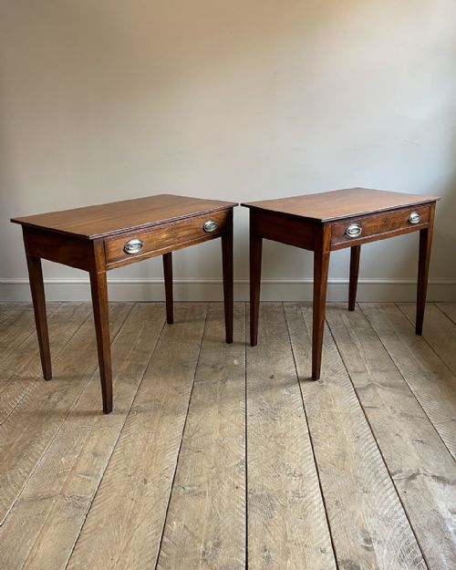 pair of georgian side tables in golden mahogany - CATEGORY: ANTIQUE TABLES - DATED GEORGIAN