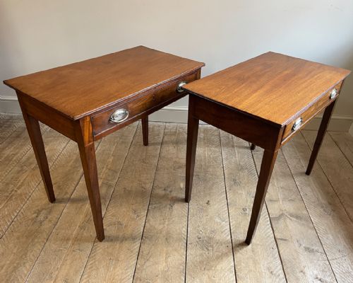 PAIR OF GEORGIAN SIDE TABLES IN GOLDEN MAHOGANY - ADDITIONAL PHOTO 3