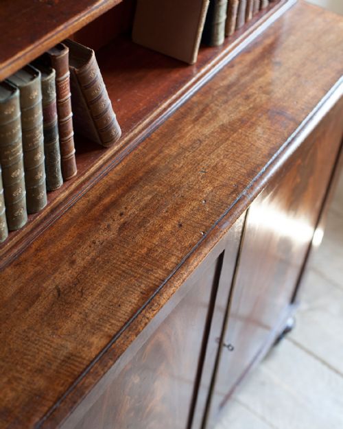 CHARMING MAHOGANY BOOKCASE CABINET - ADDITIONAL PHOTO 4