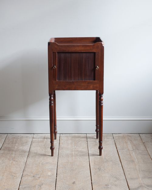 GEORGIAN MAHOGANY POT CUPBOARD - ADDITIONAL PHOTO 1