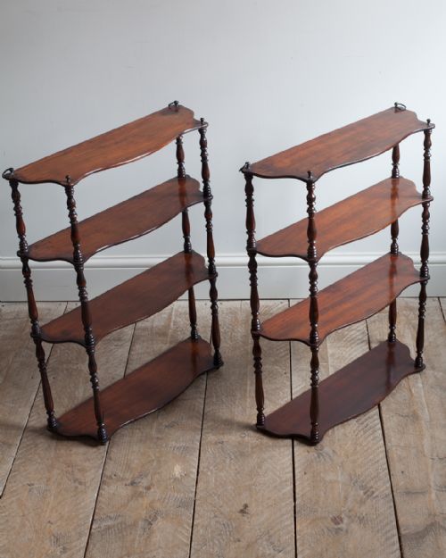 ELEGANT PAIR OF 19TH CENTURY MAHOGANY WALL SHELVES - ADDITIONAL PHOTO 1