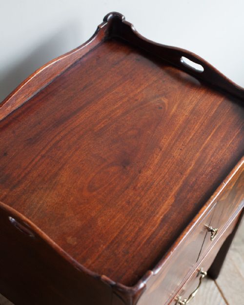 GEORGIAN MAHOGANY TRAYTOP COMMODE - ADDITIONAL PHOTO 2
