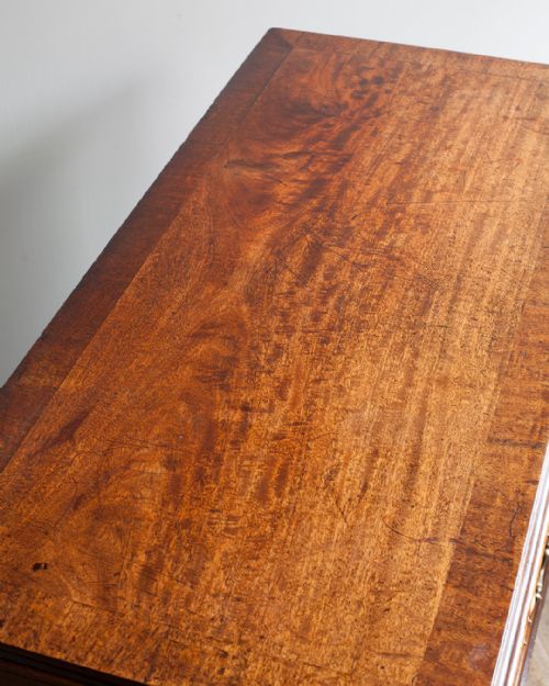GEORGE III MAHOGANY CHEST OF DRAWERS - ADDITIONAL PHOTO 5