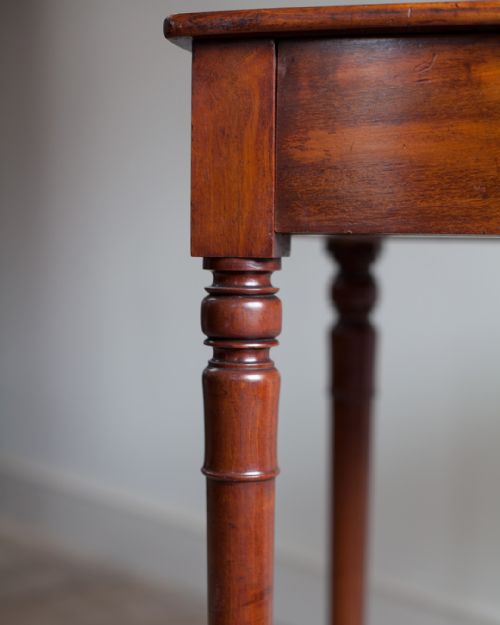 CHARMING WILLIAM IV MAHOGANY SIDE TABLE - ADDITIONAL PHOTO 4
