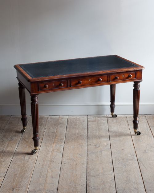 fine quality 19th century mahogany writing table - CATEGORY: ANTIQUE TABLES - DATED 19TH CENTURY