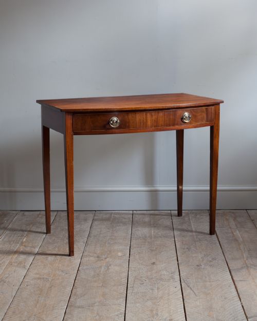 georgian mahogany bowfront side table - CATEGORY: ANTIQUE TABLES - DATED GEORGIAN
