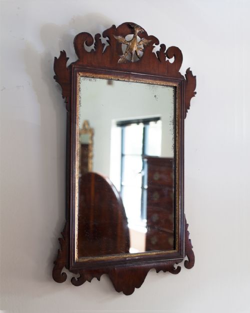 LOVELY GEORGE III MAHOGANY AND PARCEL GILT FRET MIRROR - ADDITIONAL PHOTO 1