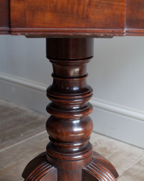 ELEGANT REGENCY MAHOGANY CARD TABLE - ADDITIONAL PHOTO 5
