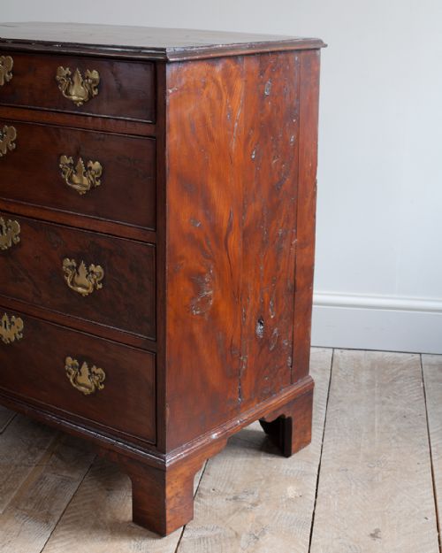 GEORGIAN YEW WOOD CHEST OF DRAWERS - ADDITIONAL PHOTO 5