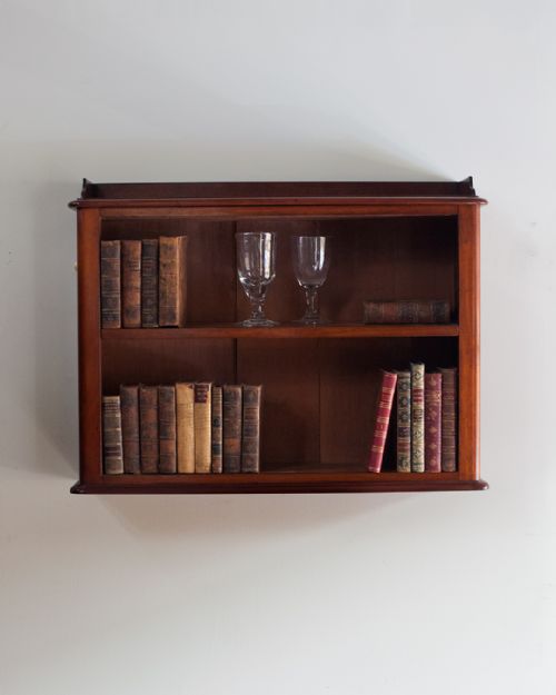 19th century mahogany wall shelves - CATEGORY: ANTIQUE FURNITURE - DATED 19TH CENTURY