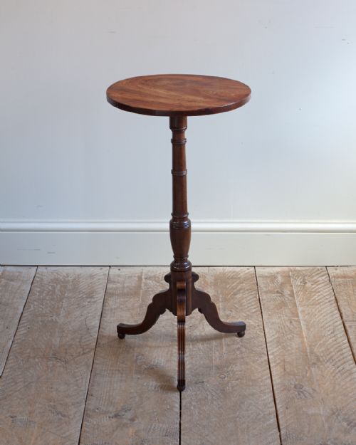 fine quality 19th century candle stand - CATEGORY: ANTIQUE TABLES - DATED 19TH CENTURY