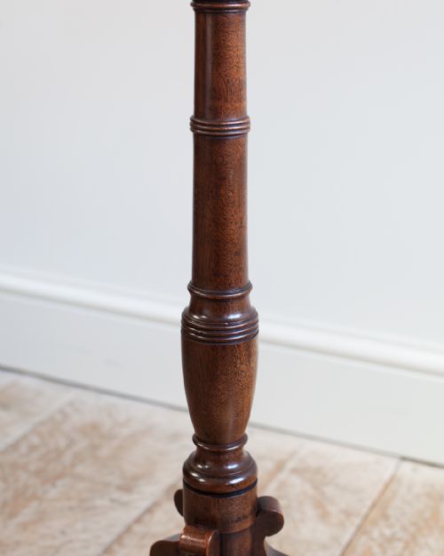 FINE QUALITY 19TH CENTURY CANDLE STAND - ADDITIONAL PHOTO 2