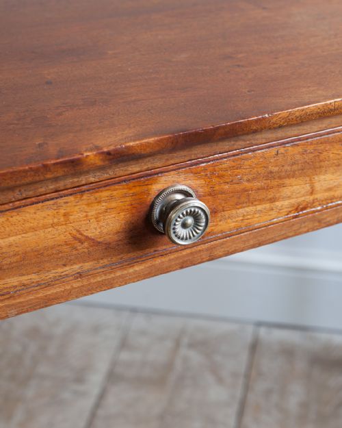 GEORGE IV MAHOGANY SIDE TABLE OF GOOD COLOUR - ADDITIONAL PHOTO 3