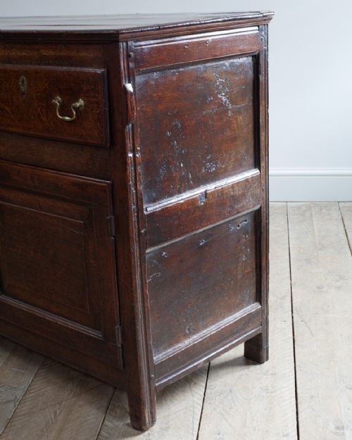 LOVELY EARLY GEORGIAN OAK DRESSER BASE - ADDITIONAL PHOTO 5