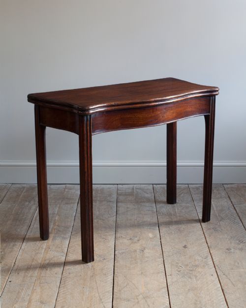 george iii mahogany serpentine card table - CATEGORY: ANTIQUE TABLES - DATED GEORGIAN