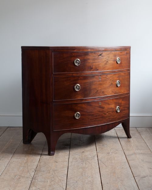 george iv mahogany bowfront chest of drawers - CATEGORY: ANTIQUE CHEST OF DRAWERS - DATED 19TH CENTURY