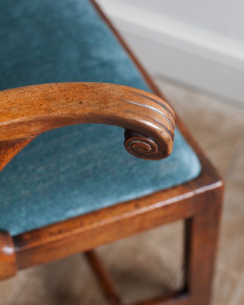 ATTRACTIVE CHIPPENDALE PERIOD MAHOGANY CARVER CHAIR - ADDITIONAL PHOTO 6