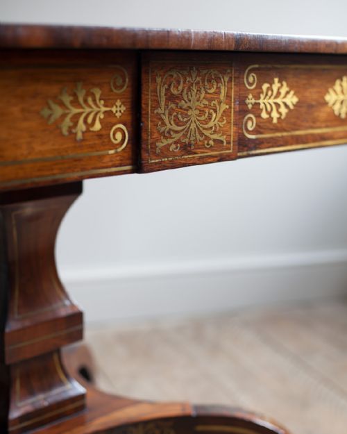 STUNNING REGENCY ROSEWOOD SOFA TABLE - ADDITIONAL PHOTO 4