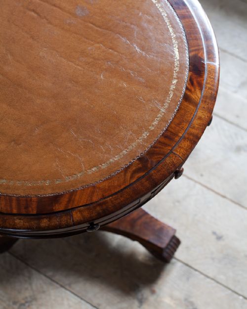 DELIGHTFUL SMALL WILLIAM IV MAHOGANY DRUM TABLE - ADDITIONAL PHOTO 2