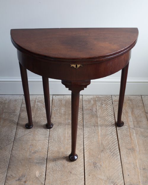 GEORGIAN MAHOGANY TEA TABLE - ADDITIONAL PHOTO 2