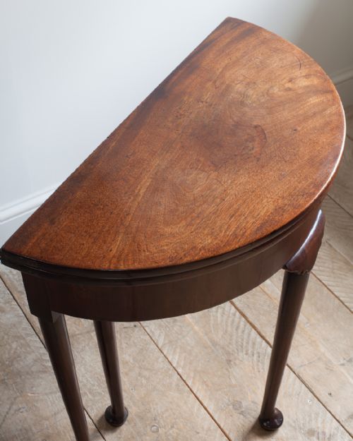 GEORGIAN MAHOGANY TEA TABLE - ADDITIONAL PHOTO 3