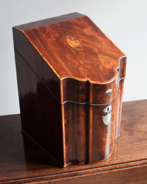 GEORGIAN MAHOGANY KNIFE BOX - ADDITIONAL PHOTO 3