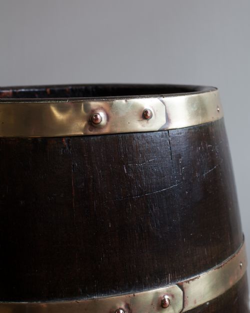 19TH CENTURY BRASS BOUND OAK BARREL - ADDITIONAL PHOTO 3