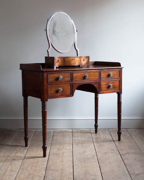 regency mahogany dressing table - CATEGORY: ANTIQUE DRESSING TABLES - DATED REGENCY