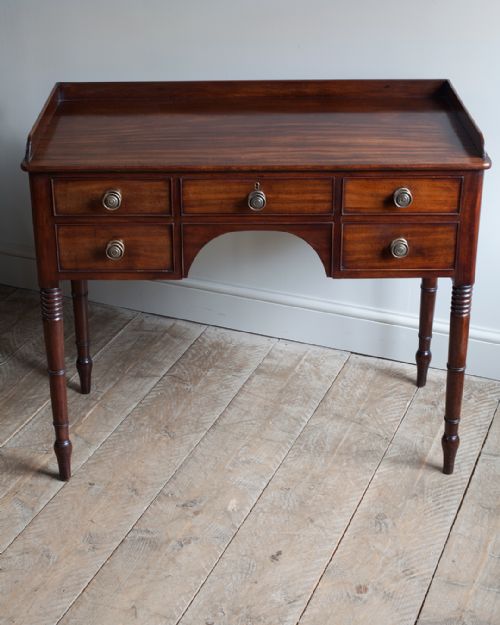 REGENCY MAHOGANY DRESSING TABLE - ADDITIONAL PHOTO 2
