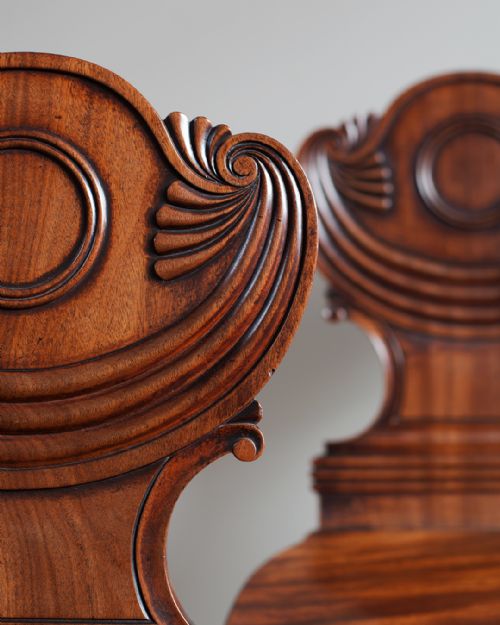 PAIR OF REGENCY MAHOGANY HALL CHAIRS - ADDITIONAL PHOTO 3