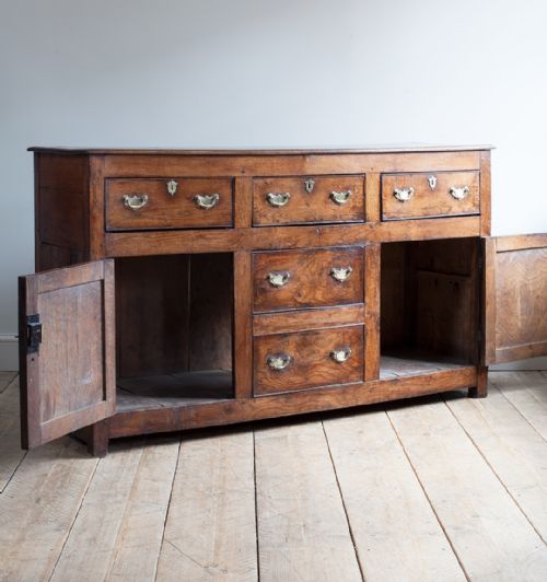 GEORGIAN OAK DRESSER BASE - ADDITIONAL PHOTO 2
