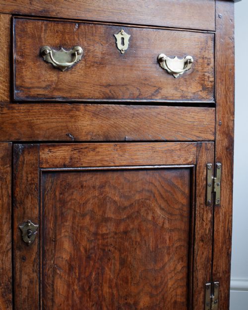GEORGIAN OAK DRESSER BASE - ADDITIONAL PHOTO 4