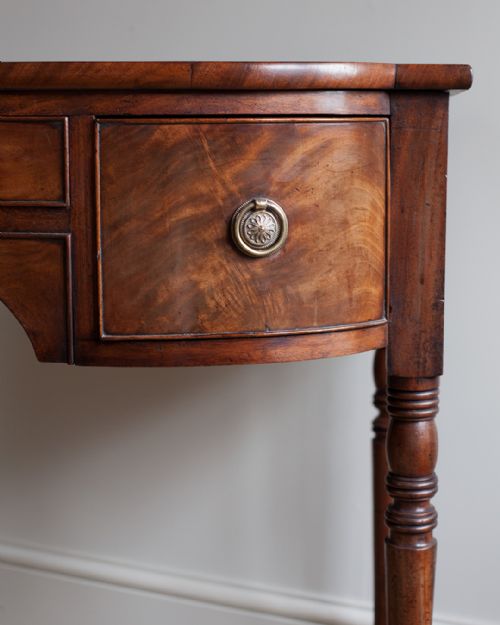 REGENCY MAHOGANY BOWFRONT DRESSING TABLE - ADDITIONAL PHOTO 5