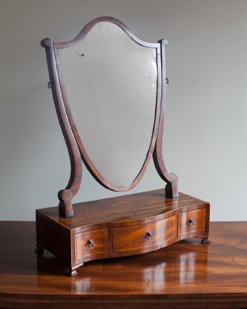 georgian mahogany toilet mirror - CATEGORY: ANTIQUE MIRRORS - DATED 18TH CENTURY