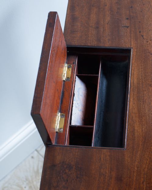 REGENCY MAHOGANY CHAMBER WRITING TABLE - ADDITIONAL PHOTO 5
