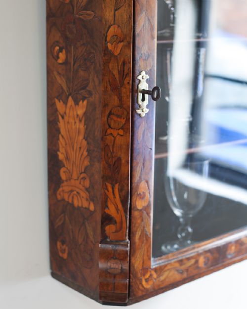 19TH CENTURY DUTCH DISPLAY CABINET - ADDITIONAL PHOTO 3