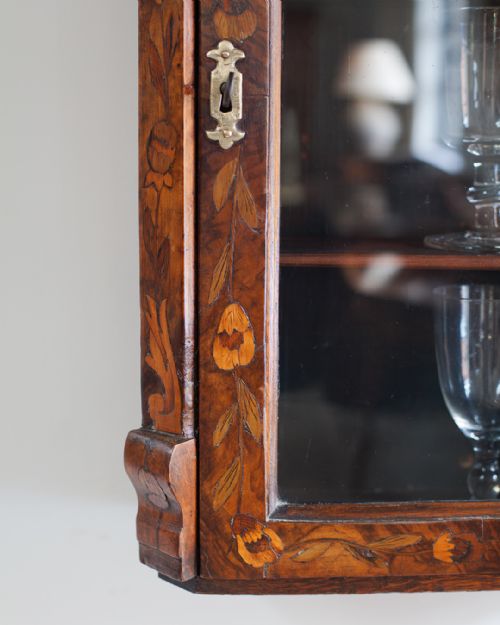 19TH CENTURY DUTCH DISPLAY CABINET - ADDITIONAL PHOTO 4