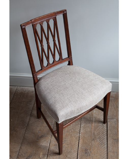 FINE QUALITY HEPPLEWHITE PERIOD MAHOGANY SIDE CHAIR - ADDITIONAL PHOTO 1