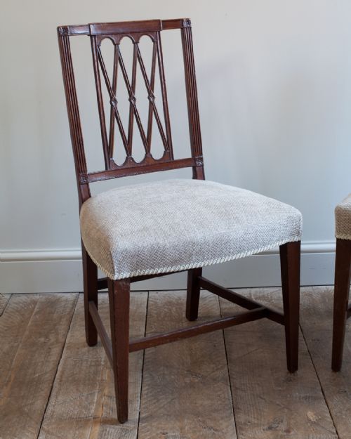 FINE QUALITY HEPPLEWHITE PERIOD MAHOGANY SIDE CHAIR - ADDITIONAL PHOTO 2