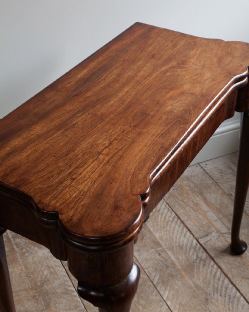 ATTRACTIVE GEORGE II MAHOGANY CARD TABLE - ADDITIONAL PHOTO 3