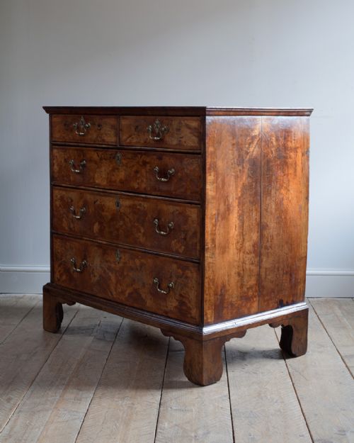 GEORGE II WALNUT CHEST OF DRAWERS - ADDITIONAL PHOTO 7