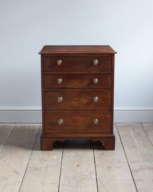SMALL 19TH CENTURY CHEST OF DRAWERS - ADDITIONAL PHOTO 2
